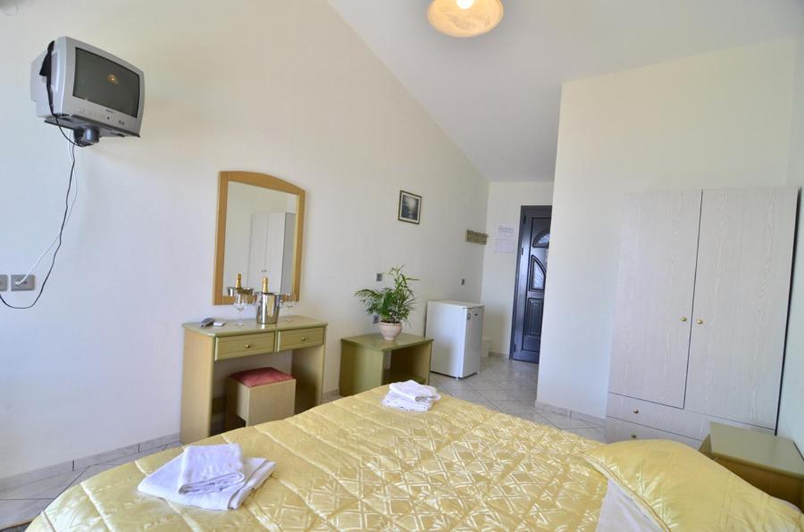 Hotel Olympiada Vrachos Ngoại thất bức ảnh